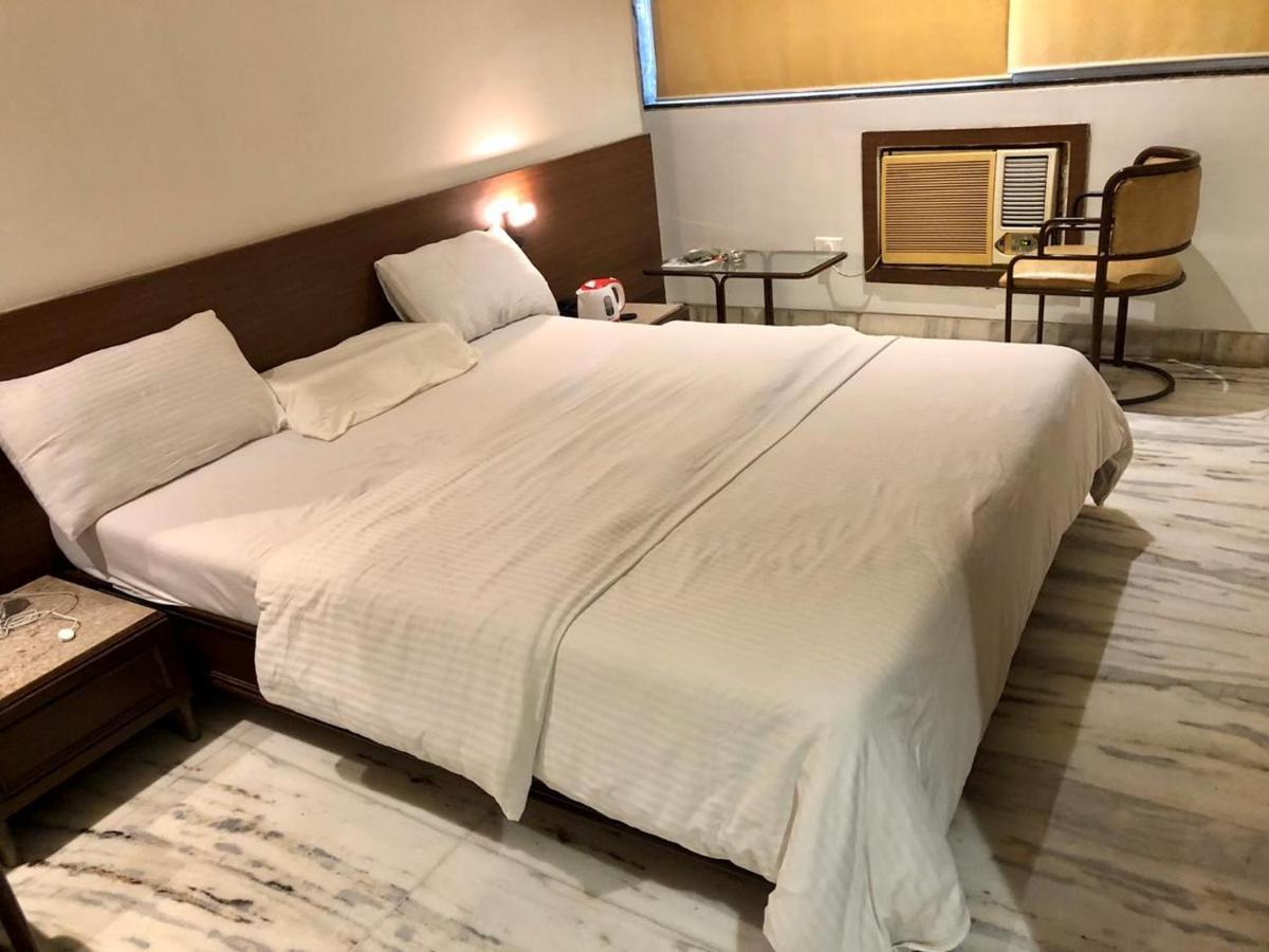 Pravasi Residency Villa ธาเน ภายนอก รูปภาพ